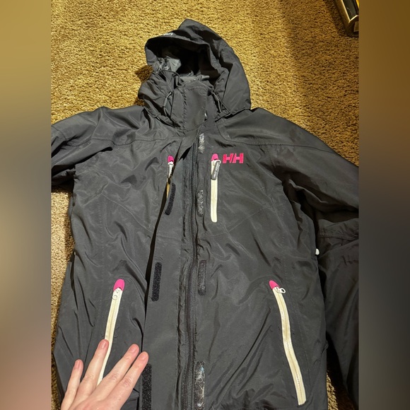 Helly Hansen Women's Black and Pink Ski Jacket hellytech medium - Picture 8 of 11